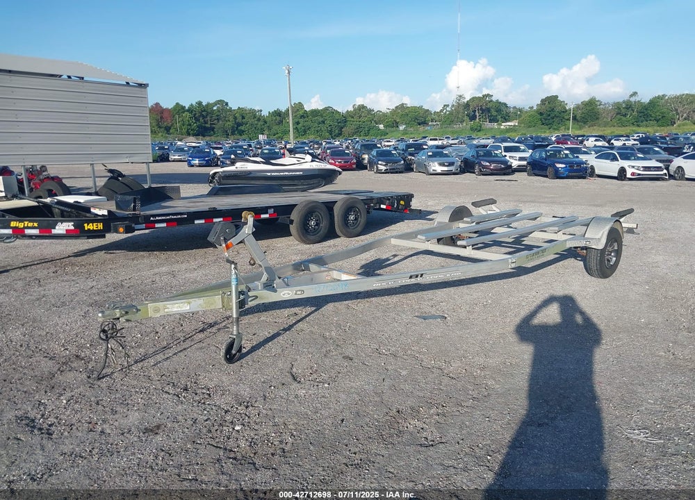 2017 BACK TRACKER TRAILER BOAT TRAILER VIN: 5HEAV2211HH148309