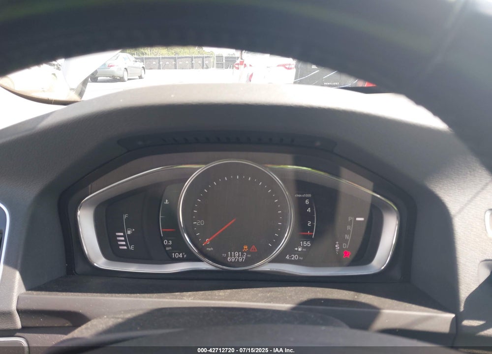2018 VOLVO S60 VIN: LYV402HK0JB172553