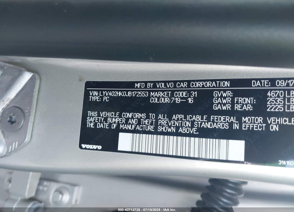 2018 VOLVO S60 VIN: LYV402HK0JB172553