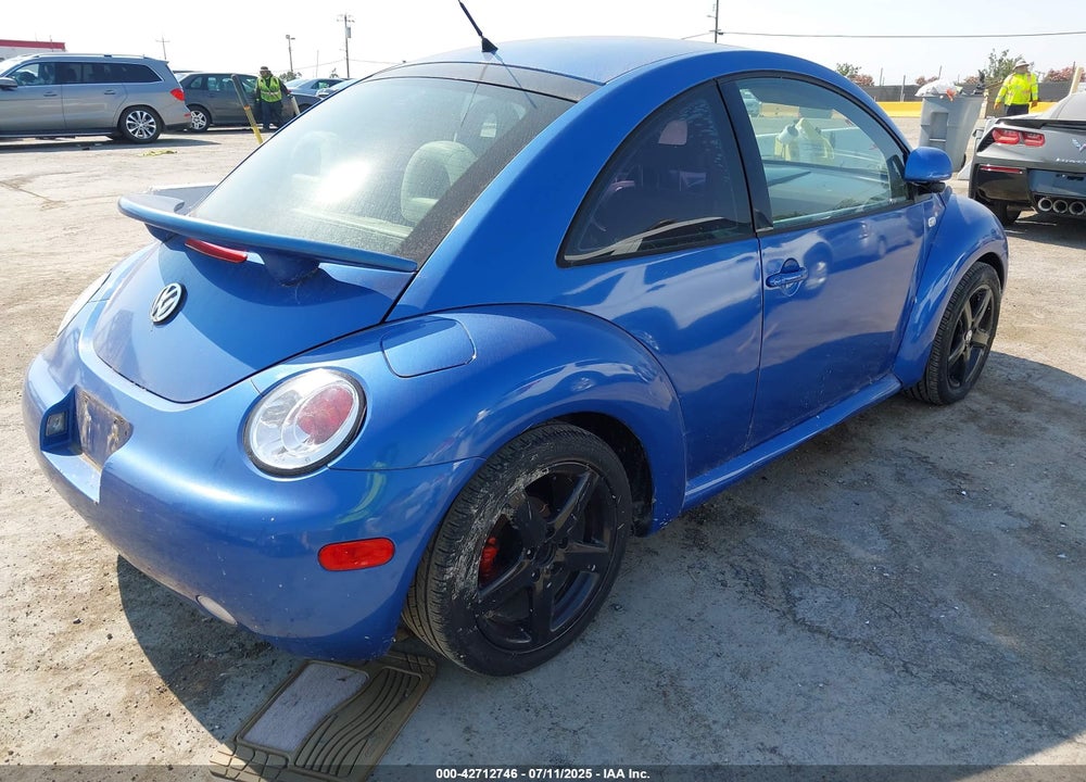 2000 VOLKSWAGEN NEW BEETLE GLS 1.8L TURBO VIN: 3VWCD21C9YM488215