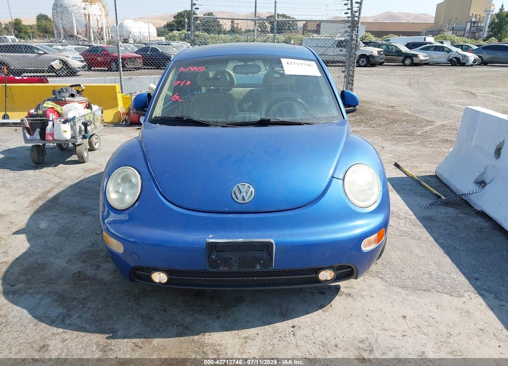 2000 VOLKSWAGEN NEW BEETLE GLS 1.8L TURBO VIN: 3VWCD21C9YM488215
