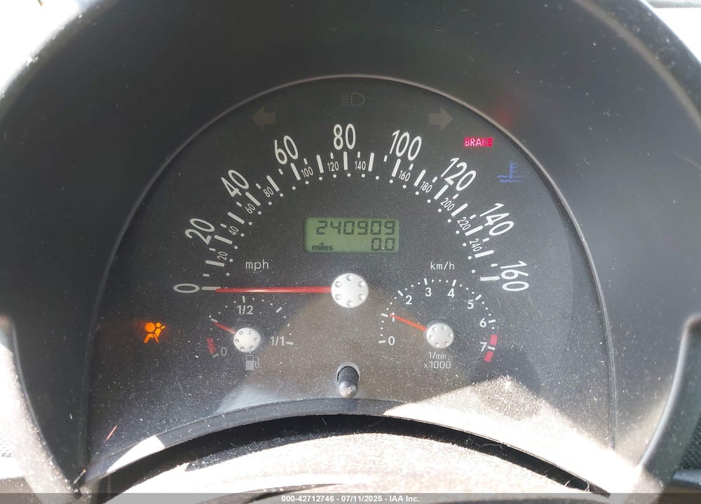 2000 VOLKSWAGEN NEW BEETLE GLS 1.8L TURBO VIN: 3VWCD21C9YM488215