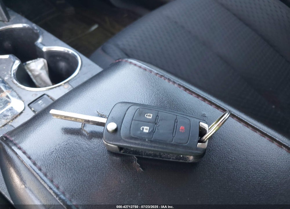 2015 CHEVROLET EQUINOX VIN: 2GNFLEEK8F6119916