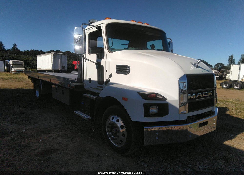 2024 MACK MD VIN: 1M2MDBAA0RS012011