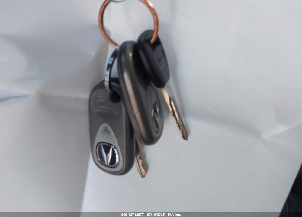 2001 ACURA MDX VIN: 2HNYD18271H520626