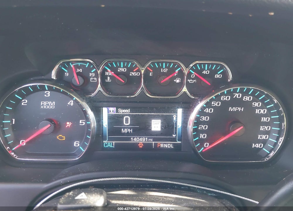 2017 CHEVROLET SUBURBAN VIN: 1GNSCHKC3HR225596