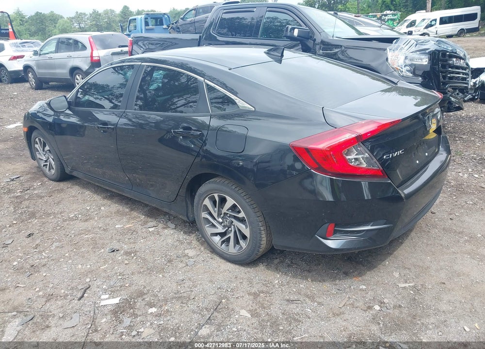 2018 HONDA CIVIC VIN: 19XFC2F72JE032250
