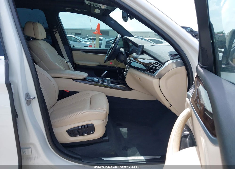 2017 BMW X5 VIN: 5UXKR2C3XH0X05298