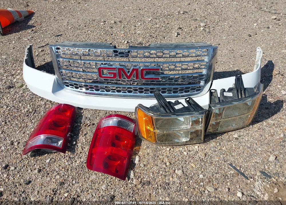 2013 GMC SIERRA VIN: 1GT120C83DF111385