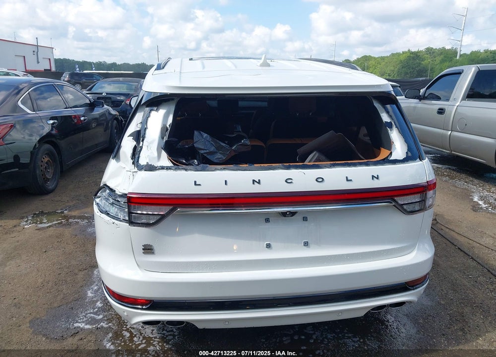 2024 LINCOLN AVIATOR VIN: 5LM5J9XC0RGL07608