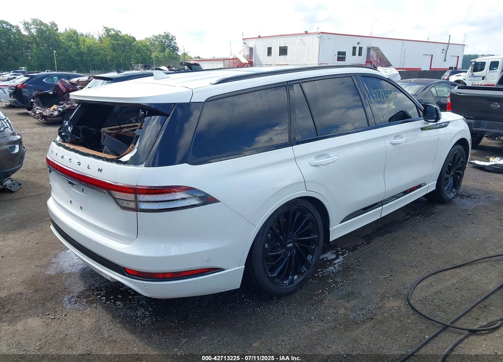 2024 LINCOLN AVIATOR VIN: 5LM5J9XC0RGL07608