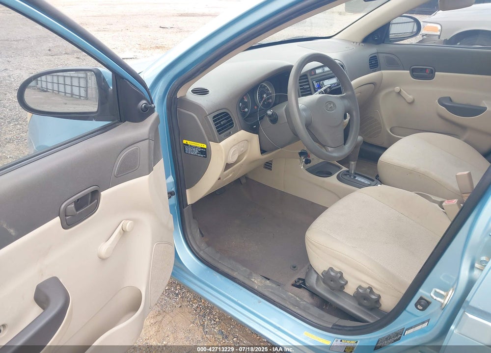 2008 HYUNDAI ACCENT GLS VIN: KMHCN46C68U277338