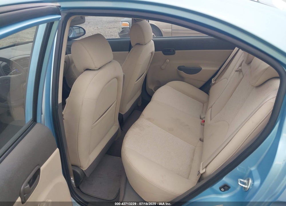 2008 HYUNDAI ACCENT GLS VIN: KMHCN46C68U277338