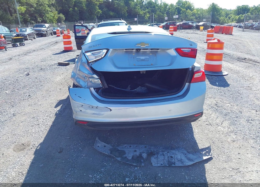 2018 CHEVROLET MALIBU VIN: 1G1ZD5ST9JF210703