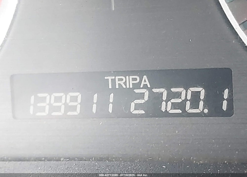 2010 HONDA ACCORD VIN: 1HGCP2F83AA010925