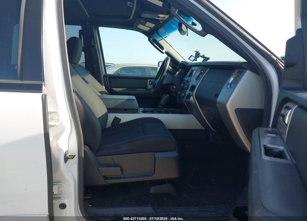 2016 FORD EXPEDITION XLT VIN: 1FMJU1HT6GEF55346