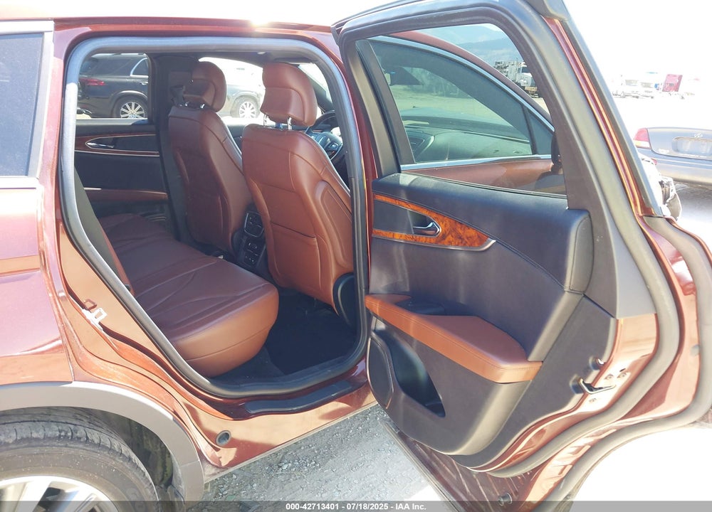 2016 LINCOLN MKX VIN: 2LMTJ8LP1GBL73381