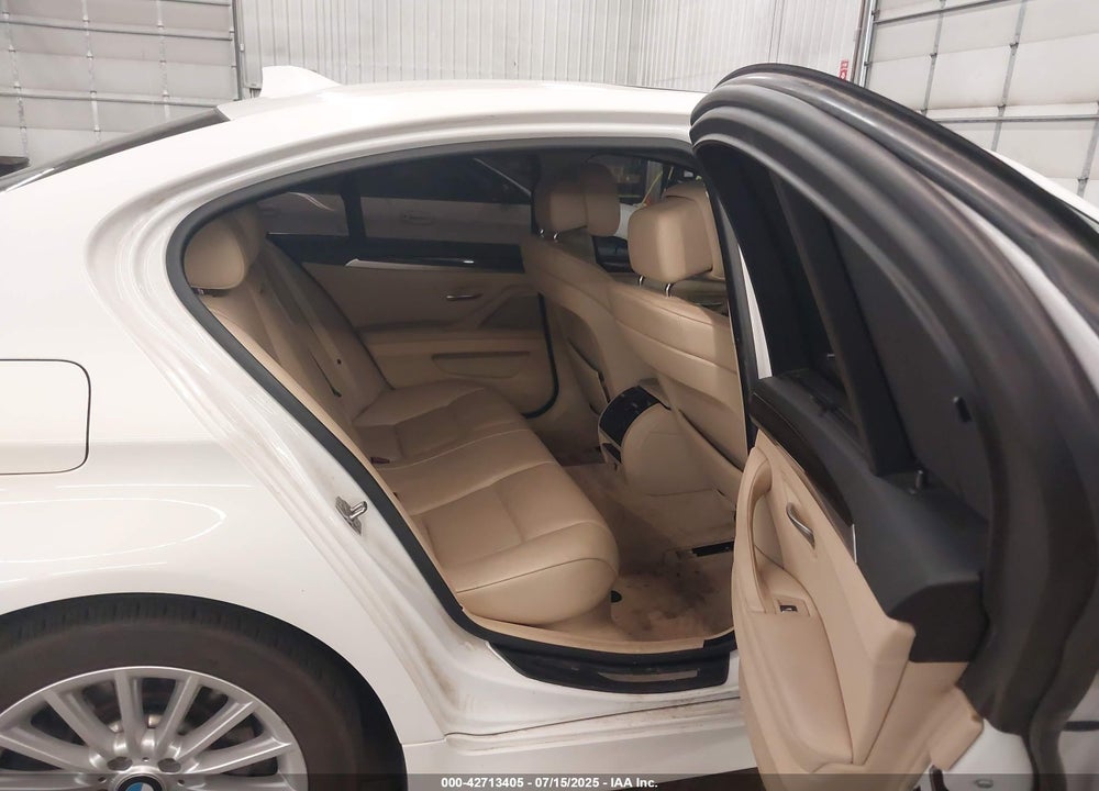 2011 BMW 5 SERIES VIN: WBAFU7C53BDU56159