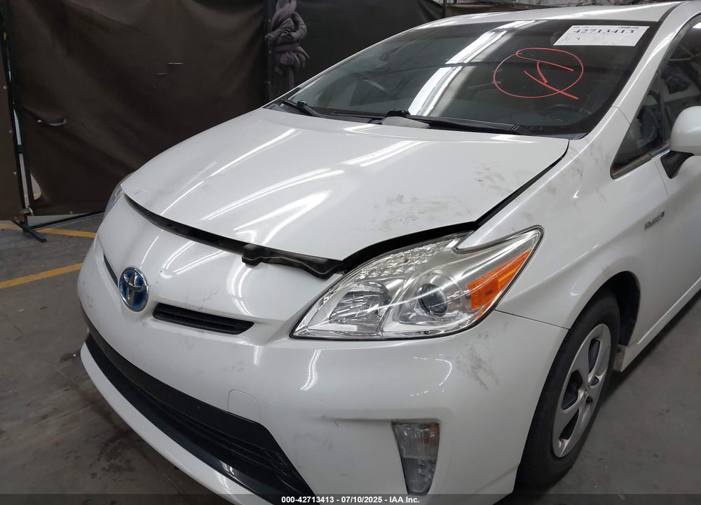 2015 TOYOTA PRIUS VIN: JTDKN3DU8F1915447