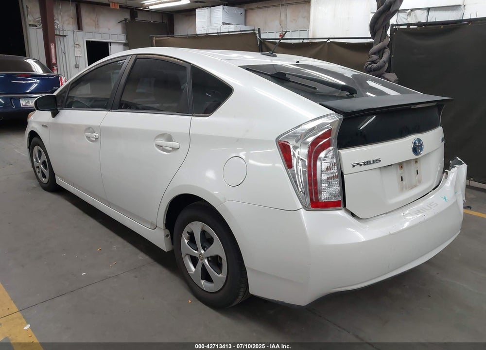 2015 TOYOTA PRIUS VIN: JTDKN3DU8F1915447