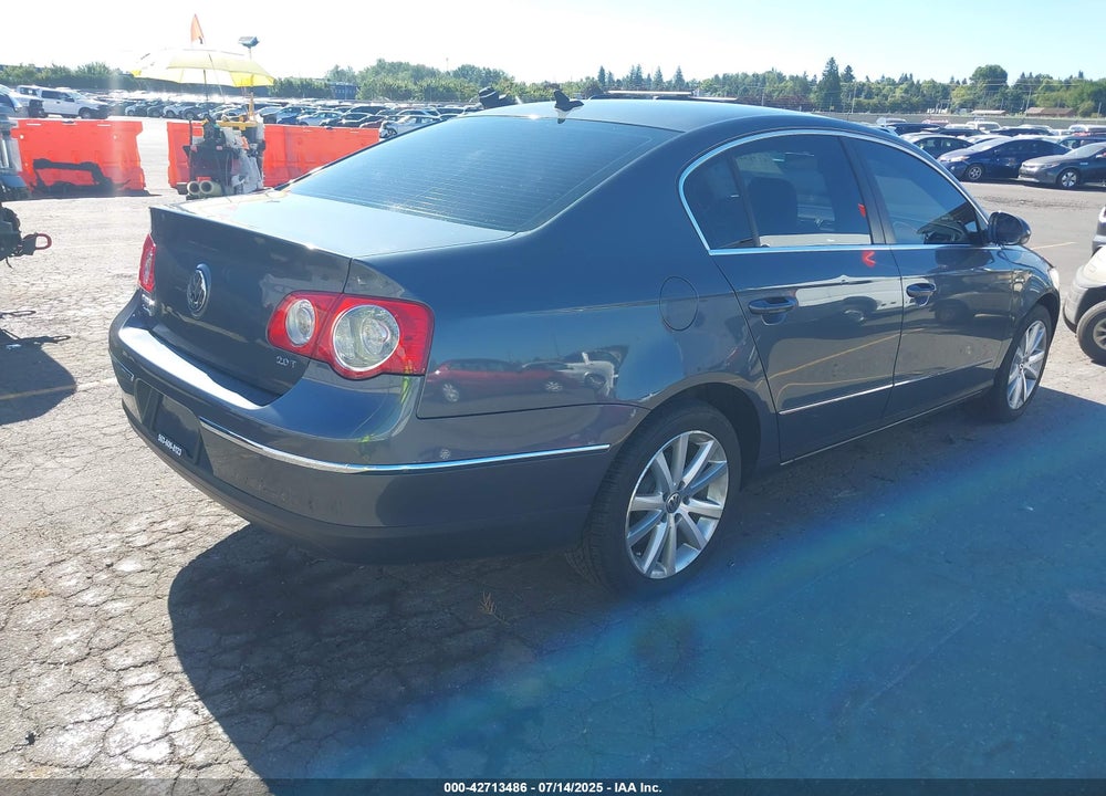 2010 VOLKSWAGEN PASSAT KOMFORT VIN: WVWJK7AN7AE097249