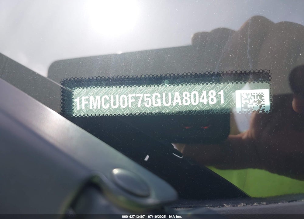 2016 FORD ESCAPE VIN: 1FMCU0F75GUA80481