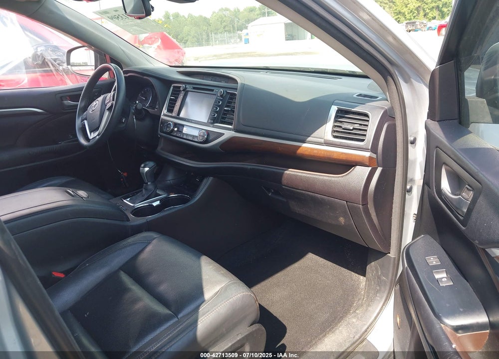 2016 TOYOTA HIGHLANDER VIN: 5TDYKRFH2GS126866