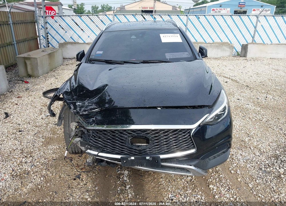 2017 INFINITI QX30 VIN: SJKCH5CR6HA025761