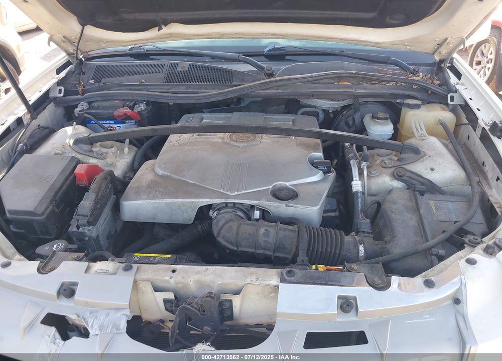 2008 CADILLAC SRX VIN: 1GYEE637080132586