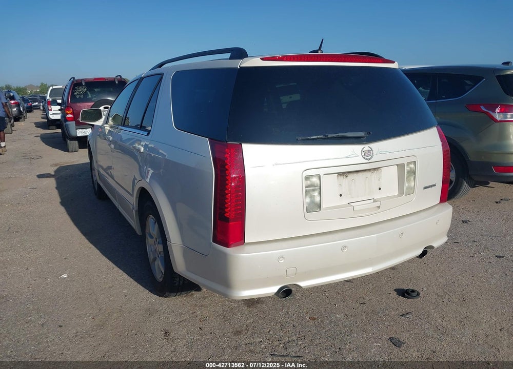 2008 CADILLAC SRX VIN: 1GYEE637080132586