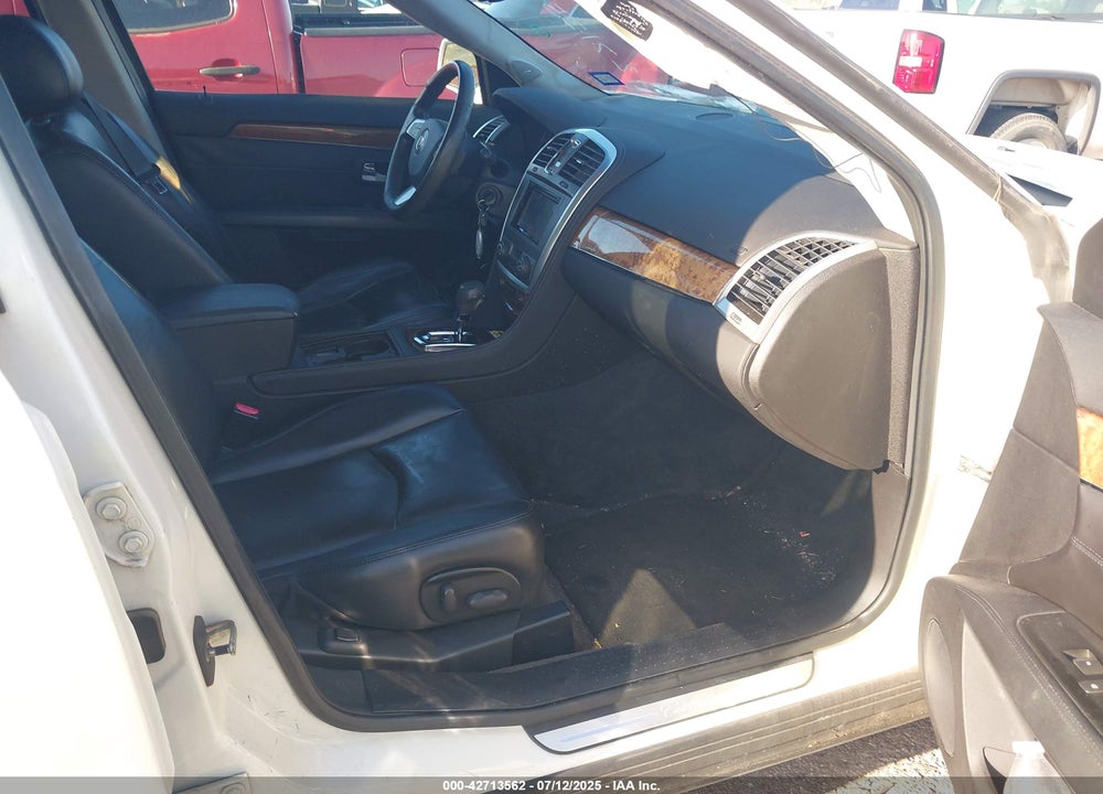 2008 CADILLAC SRX VIN: 1GYEE637080132586