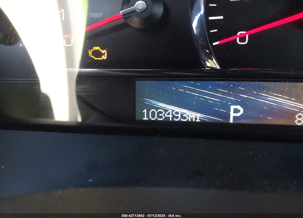 2008 CADILLAC SRX VIN: 1GYEE637080132586
