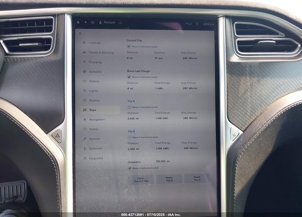 2015 TESLA MODEL S VIN: 5YJSA1E20FF110711