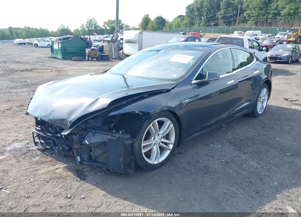 2015 TESLA MODEL S VIN: 5YJSA1E20FF110711