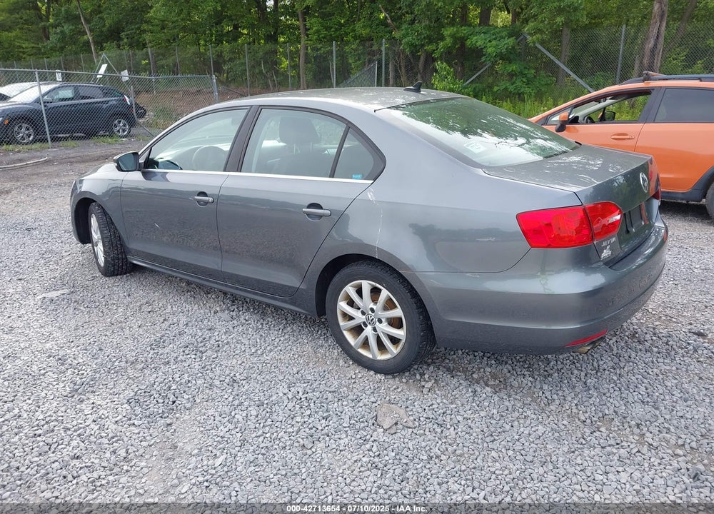 2013 VOLKSWAGEN JETTA VIN: 3VWDP7AJ8DM365782