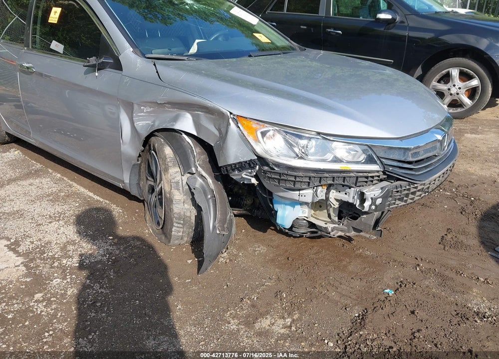 2017 HONDA ACCORD LX VIN: 1HGCR2F4XHA241225