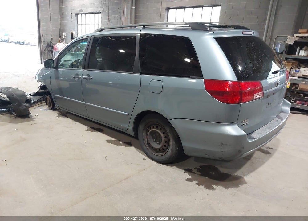 2004 TOYOTA SIENNA LE VIN: 5TDZA23C74S200026