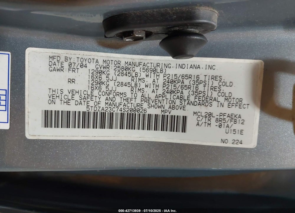 2004 TOYOTA SIENNA LE VIN: 5TDZA23C74S200026