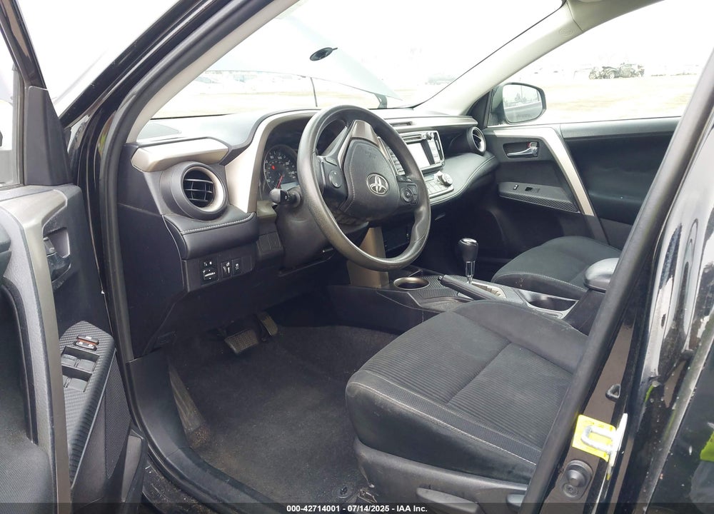 2015 TOYOTA RAV4 VIN: 2T3WFREVXFW166824