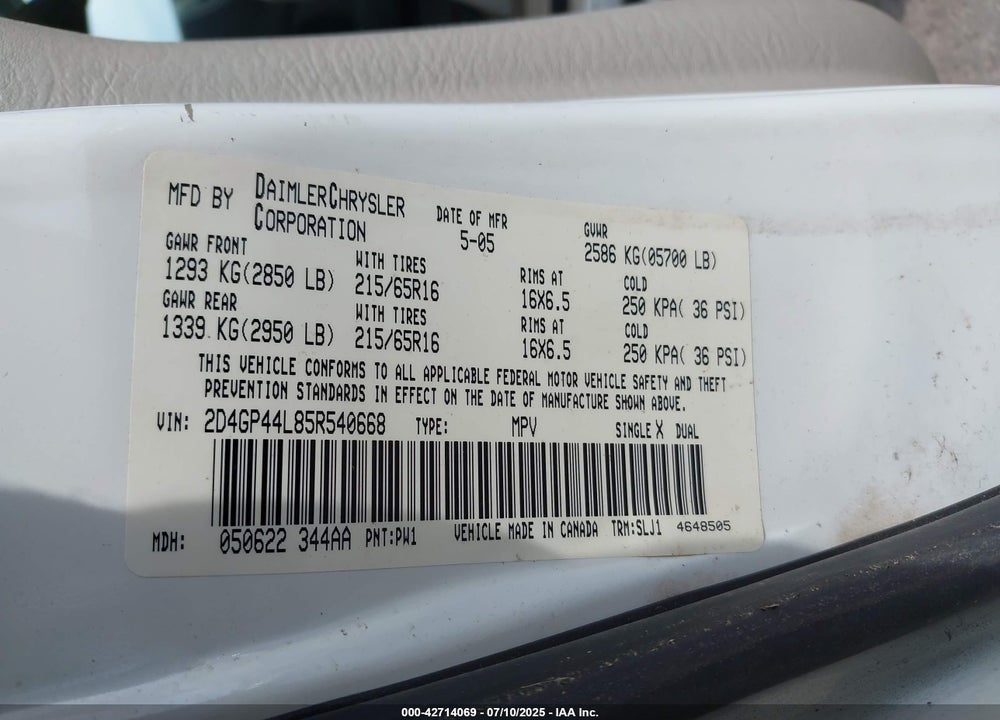 2005 DODGE GRAND CARAVAN SXT VIN: 2D4GP44L85R540668