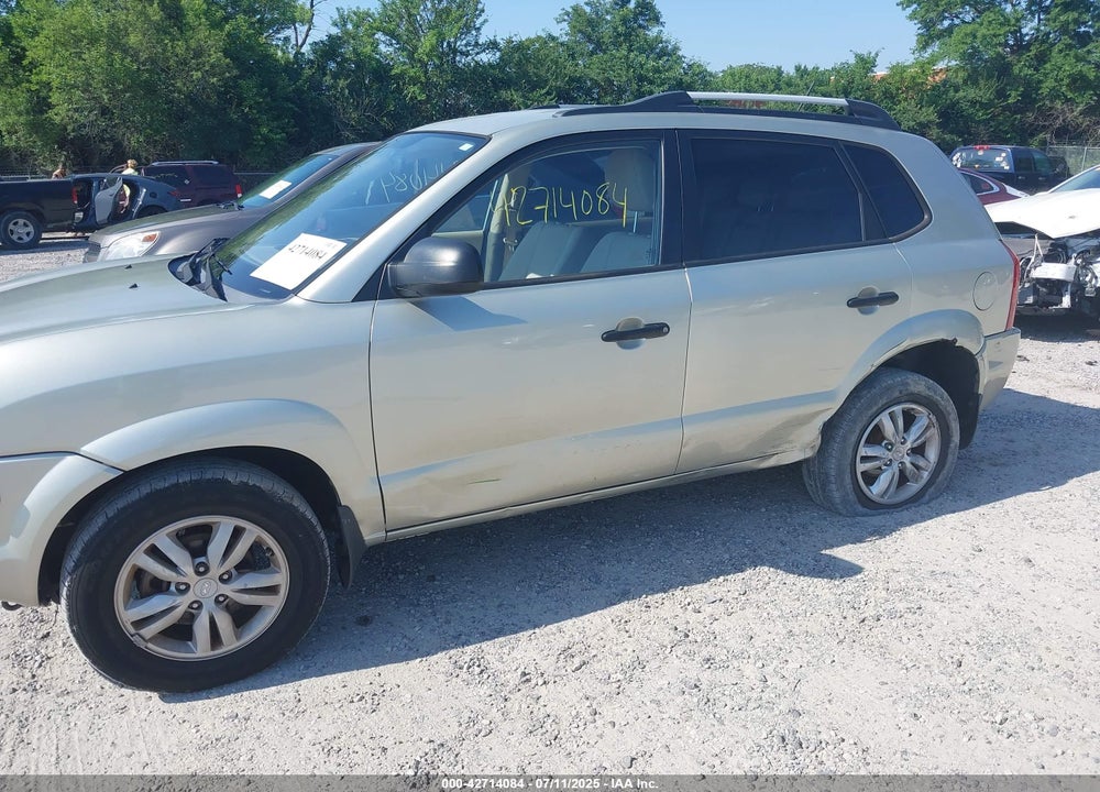 2009 HYUNDAI TUCSON VIN: KM8JM12B99U988846