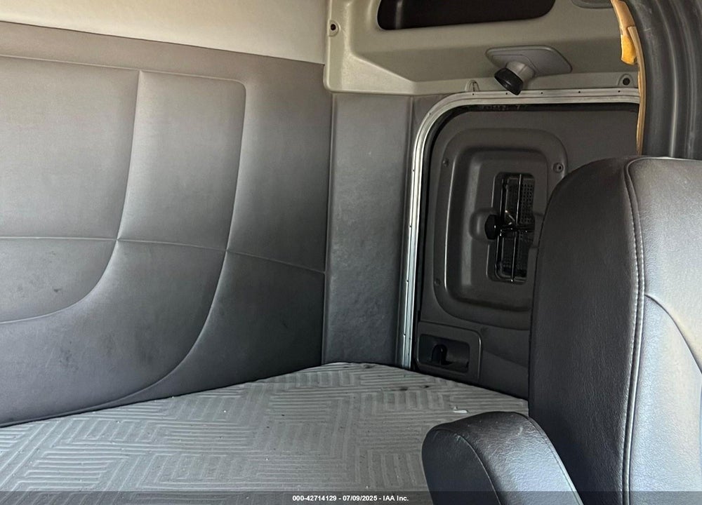 2019 FREIGHTLINER NEW CASCADIA 116 VIN: 3AKJHTDV0KSKP8268