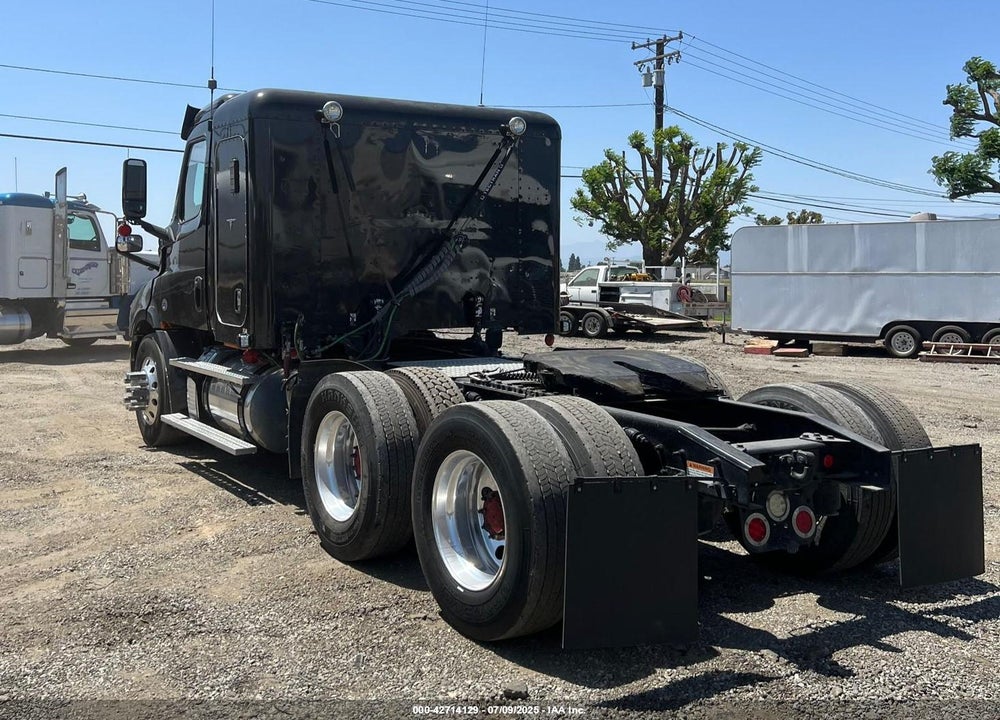 2019 FREIGHTLINER NEW CASCADIA 116 VIN: 3AKJHTDV0KSKP8268