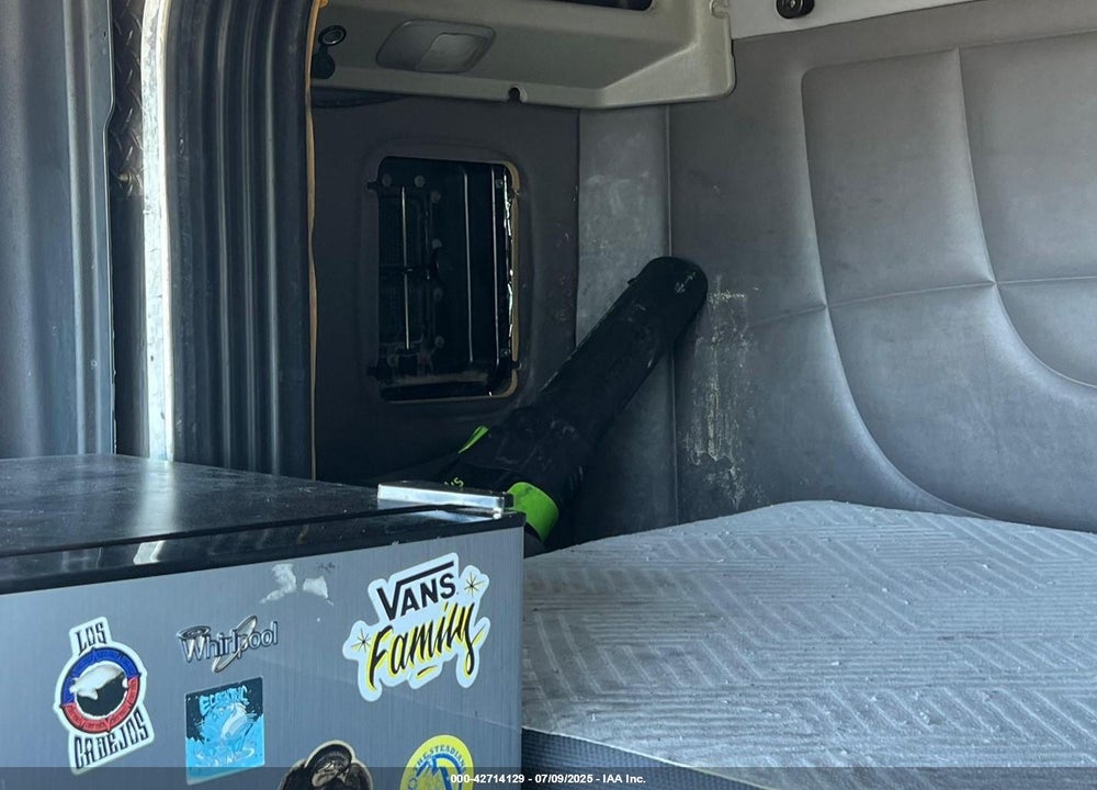 2019 FREIGHTLINER NEW CASCADIA 116 VIN: 3AKJHTDV0KSKP8268