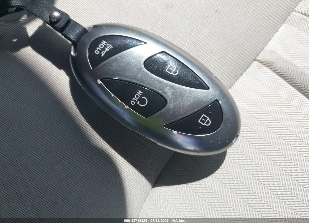 2024 HYUNDAI SONATA VIN: KMHL64JA5RA380367