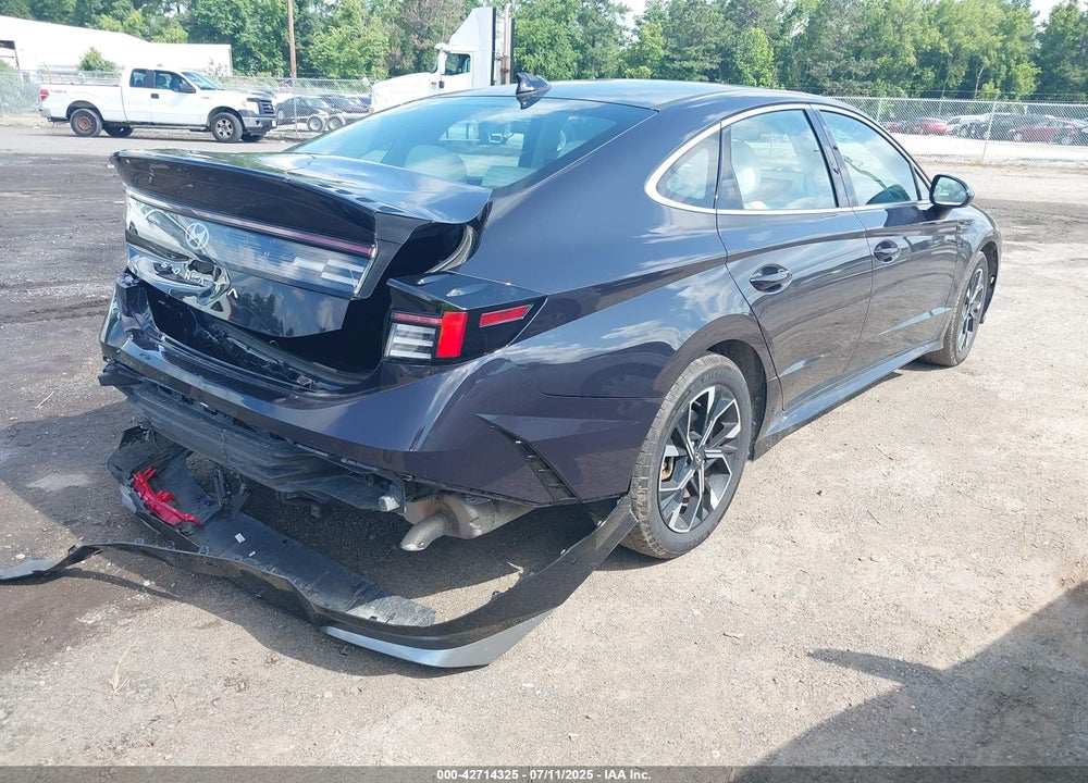 2024 HYUNDAI SONATA VIN: KMHL64JA5RA380367