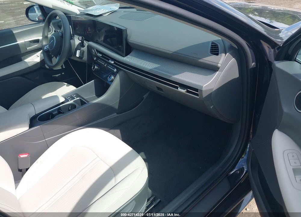 2024 HYUNDAI SONATA VIN: KMHL64JA5RA380367