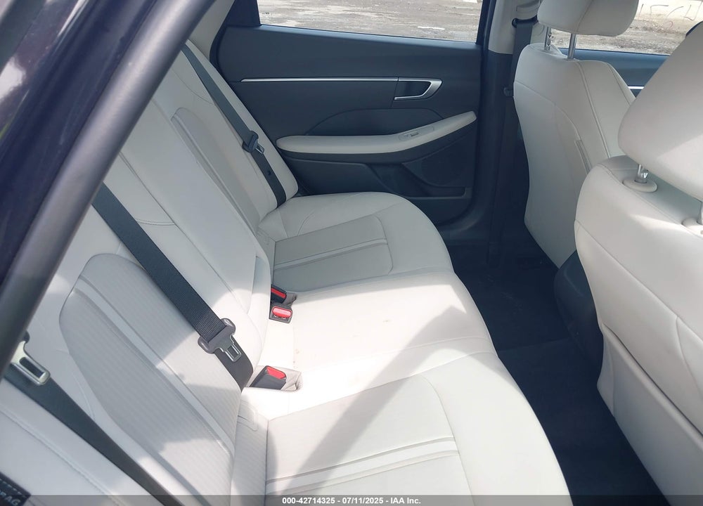 2024 HYUNDAI SONATA VIN: KMHL64JA5RA380367