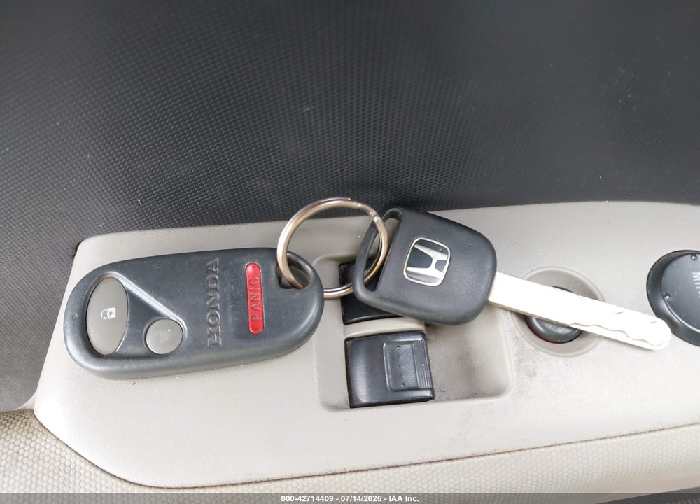 2008 HONDA ELEMENT VIN: 5J6YH28738L011586