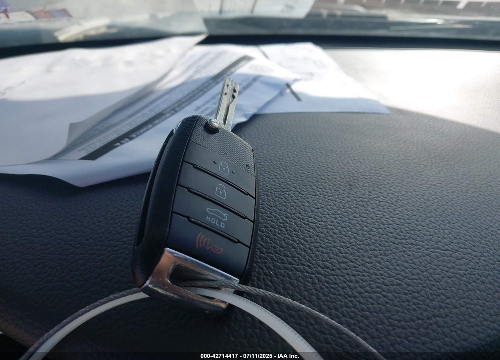 2015 KIA OPTIMA VIN: KNAGM4A79F5661671